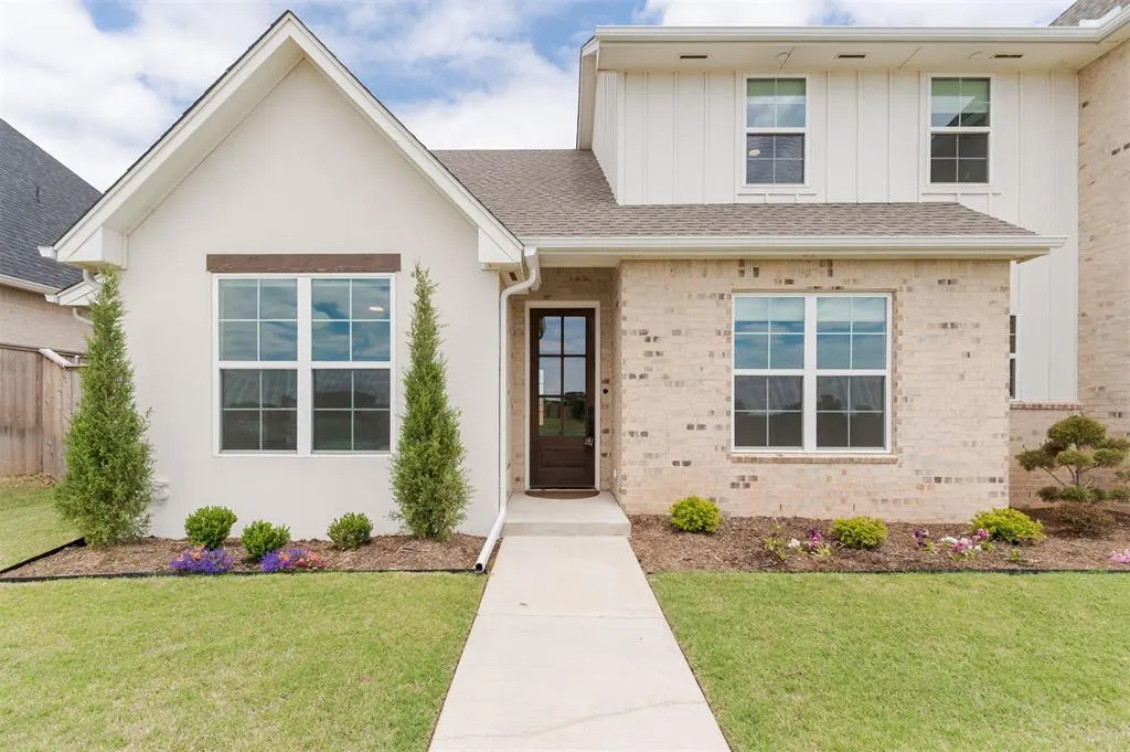 Photo 3 — 10705 NW 26th Court, Yukon, OK 73099