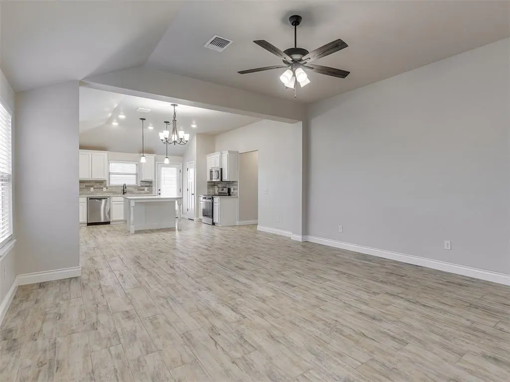 Photo 7 — 6612 NW 154th Street, Edmond, OK 73013