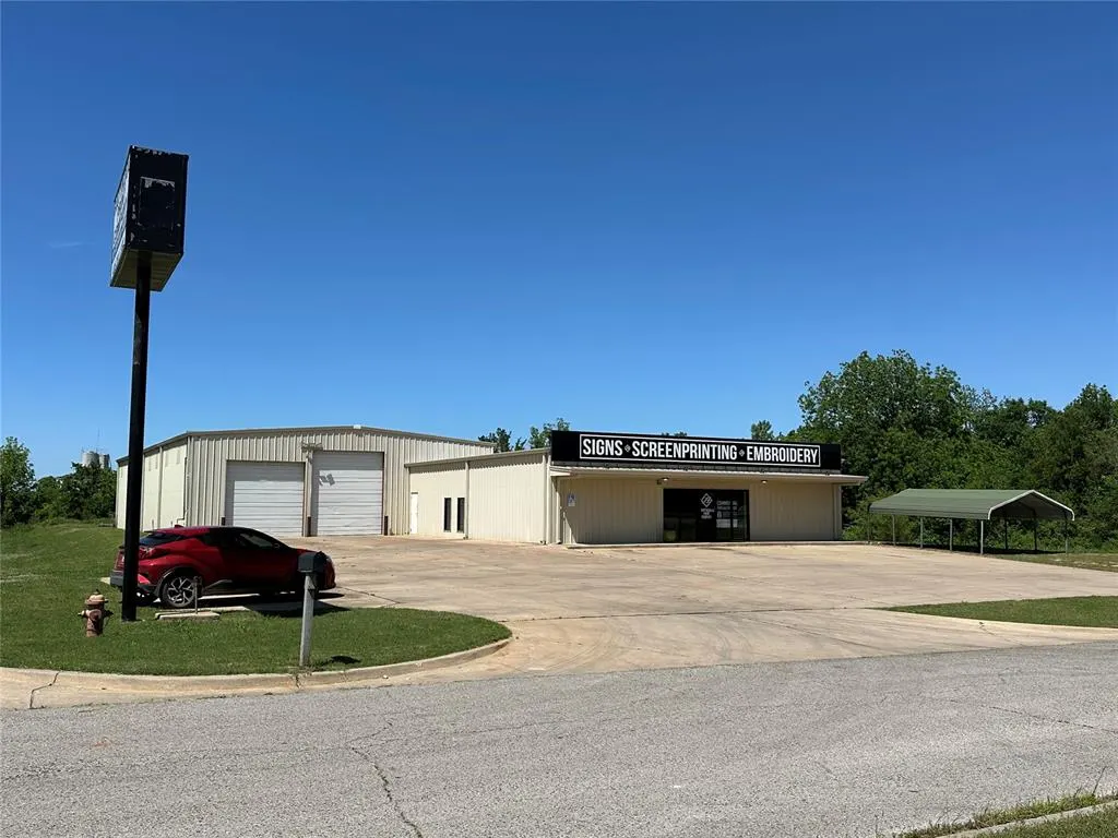 Front exterior — 16557 NE 23rd Street, Choctaw, OK 73020