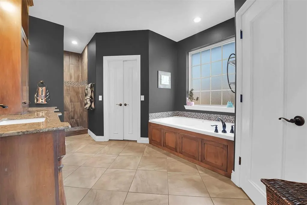 Photo 28 — 1112 Dogwood Drive, Elk City, OK 73644