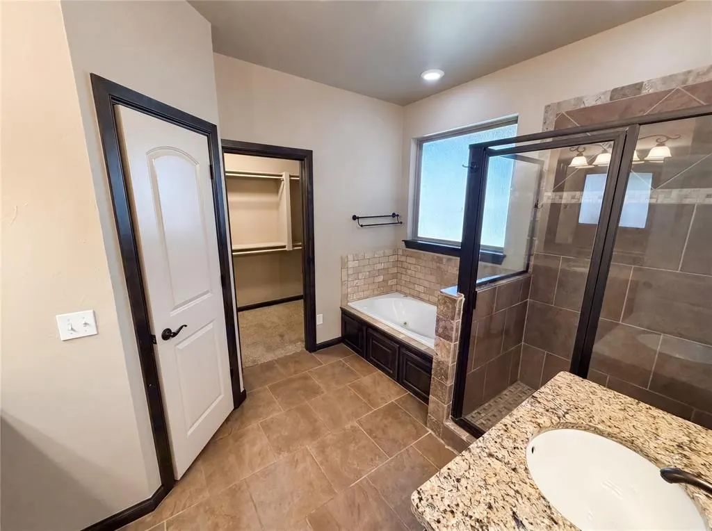 Photo 6 — 15941 Sky Run Drive, Edmond, OK 73013
