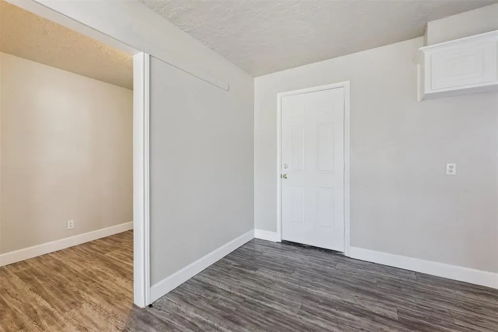 Photo 16 — 911 Sandra Drive, Midwest City, OK 73110