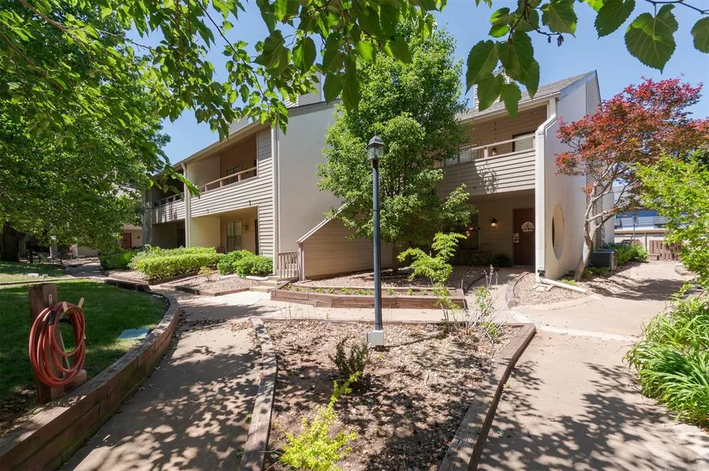 Photo 3 — 11130 Stratford Drive 319, Oklahoma City, OK 73120