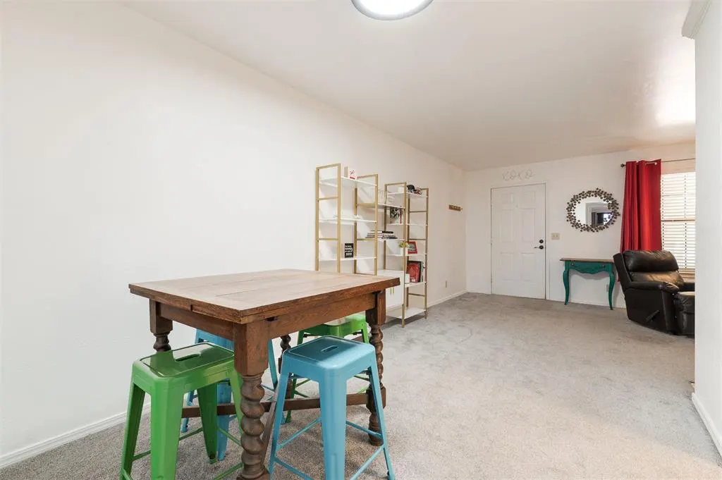 Photo 6 — 11130 Stratford Drive 319, Oklahoma City, OK 73120