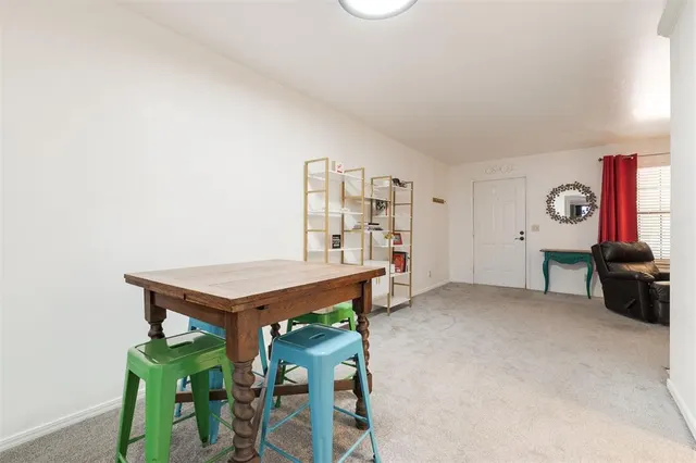 Photo 6 — 11130 Stratford Drive 319, Oklahoma City, OK 73120