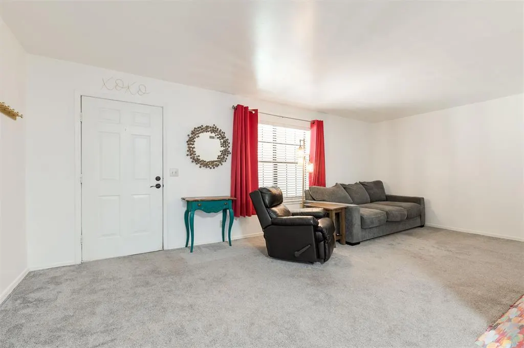Photo 10 — 11130 Stratford Drive 319, Oklahoma City, OK 73120