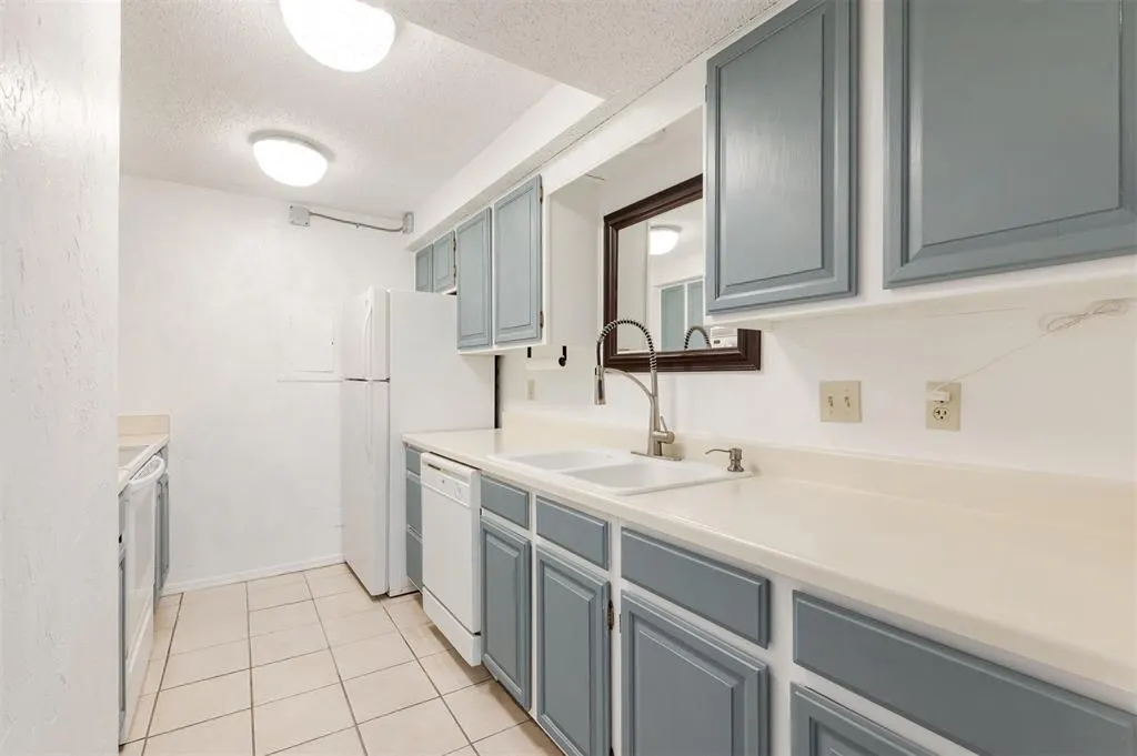 Photo 15 — 11130 Stratford Drive 319, Oklahoma City, OK 73120