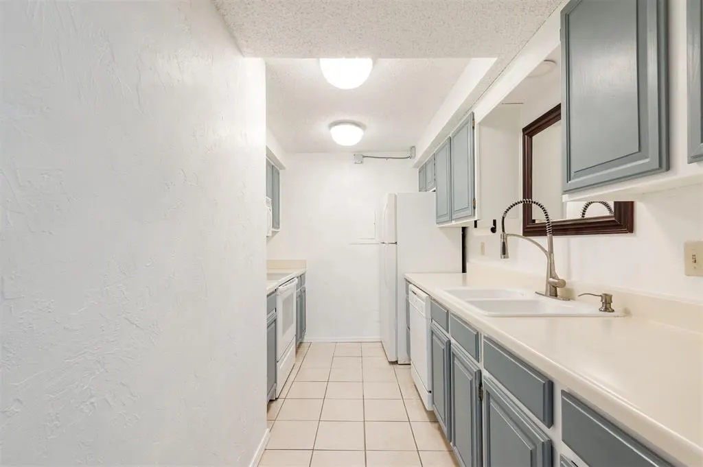 Photo 16 — 11130 Stratford Drive 319, Oklahoma City, OK 73120