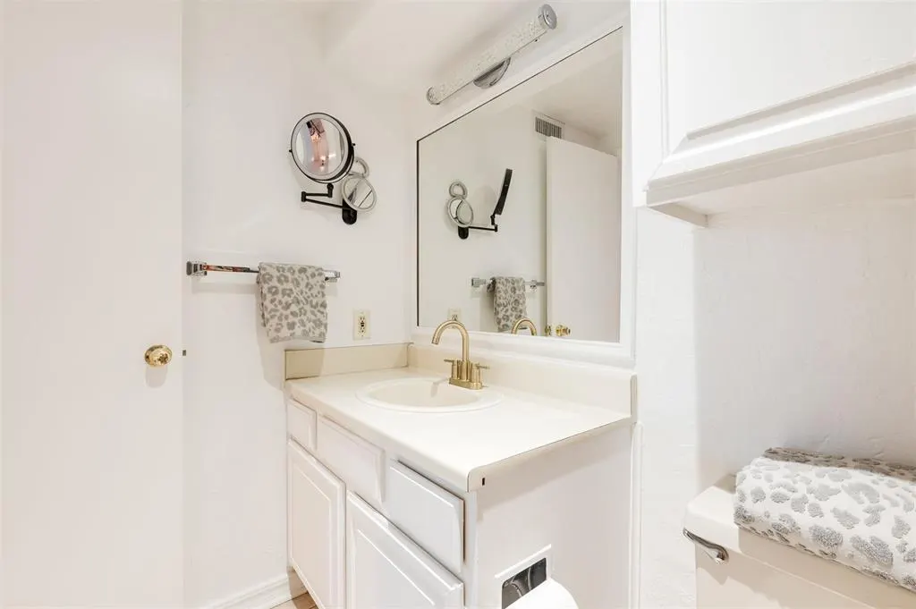 Photo 27 — 11130 Stratford Drive 319, Oklahoma City, OK 73120