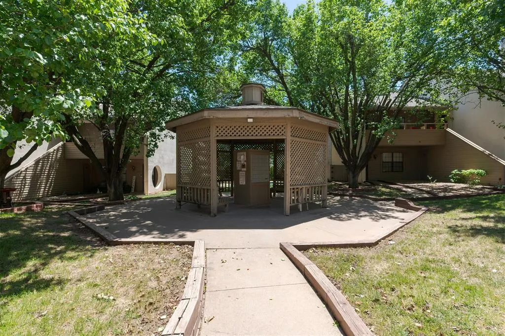 Photo 29 — 11130 Stratford Drive 319, Oklahoma City, OK 73120