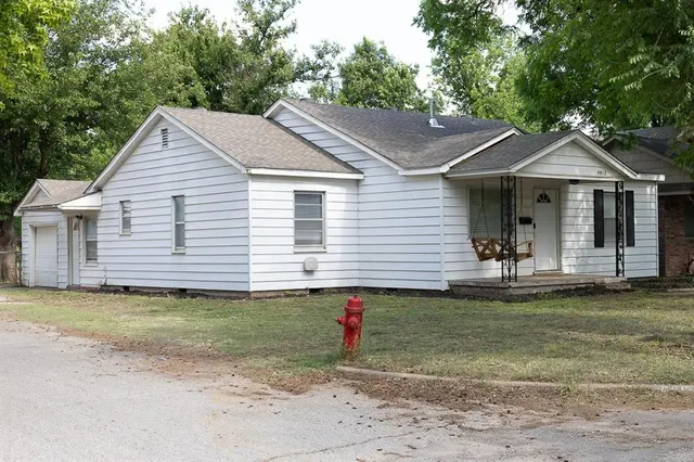 Photo 3 — 4812 N College Avenue, Bethany, OK 73008