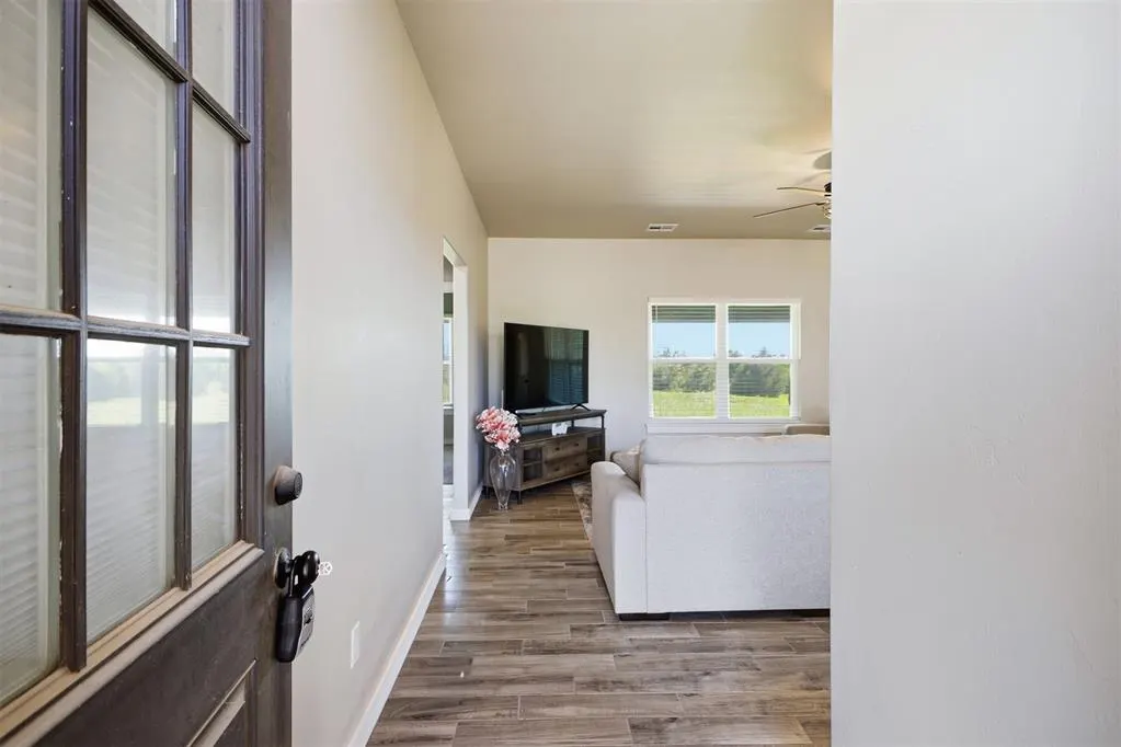 Photo 3 — 2309 County Road 1330 Road, Blanchard, OK 73010