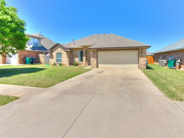 Photo 2 — 9713 SW 18th Street, Oklahoma City, OK 73128