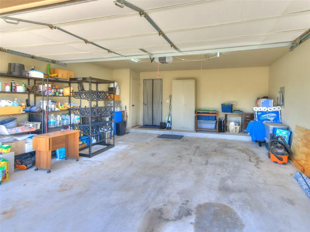 Photo 37 — 9713 SW 18th Street, Oklahoma City, OK 73128