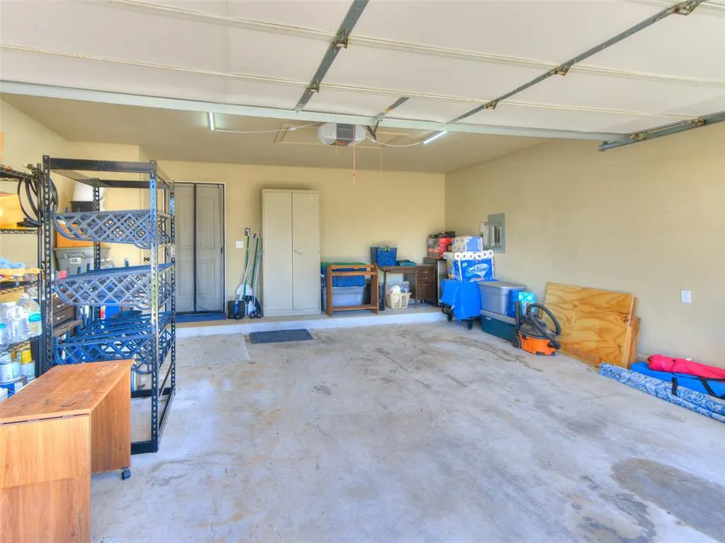 Photo 38 — 9713 SW 18th Street, Oklahoma City, OK 73128