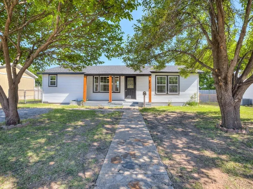 Front exterior — 3923 SE 10th Place, Del City, OK 73115