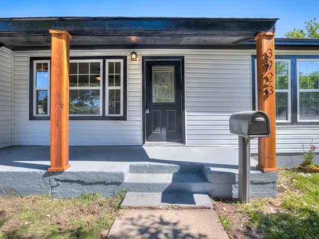 Photo 3 — 3923 SE 10th Place, Del City, OK 73115