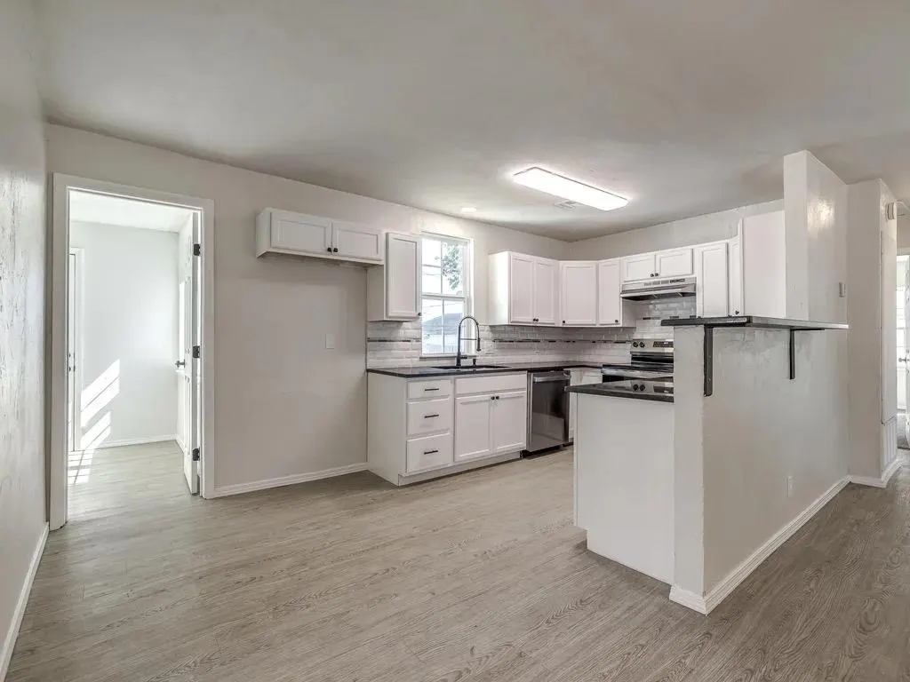 Photo 13 — 3923 SE 10th Place, Del City, OK 73115