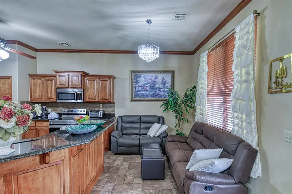 Photo 14 — 2340 Chadwick Drive, Norman, OK 73071