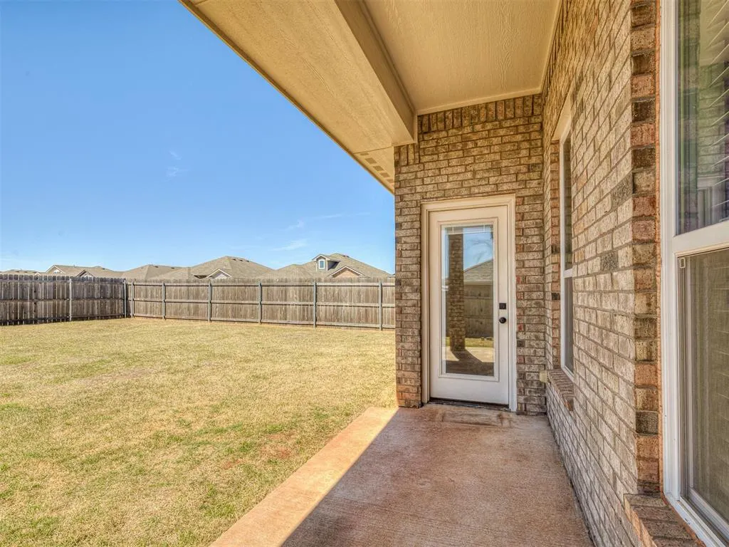Photo 32 — 18025 Sunny Stone Court, Edmond, OK 73012