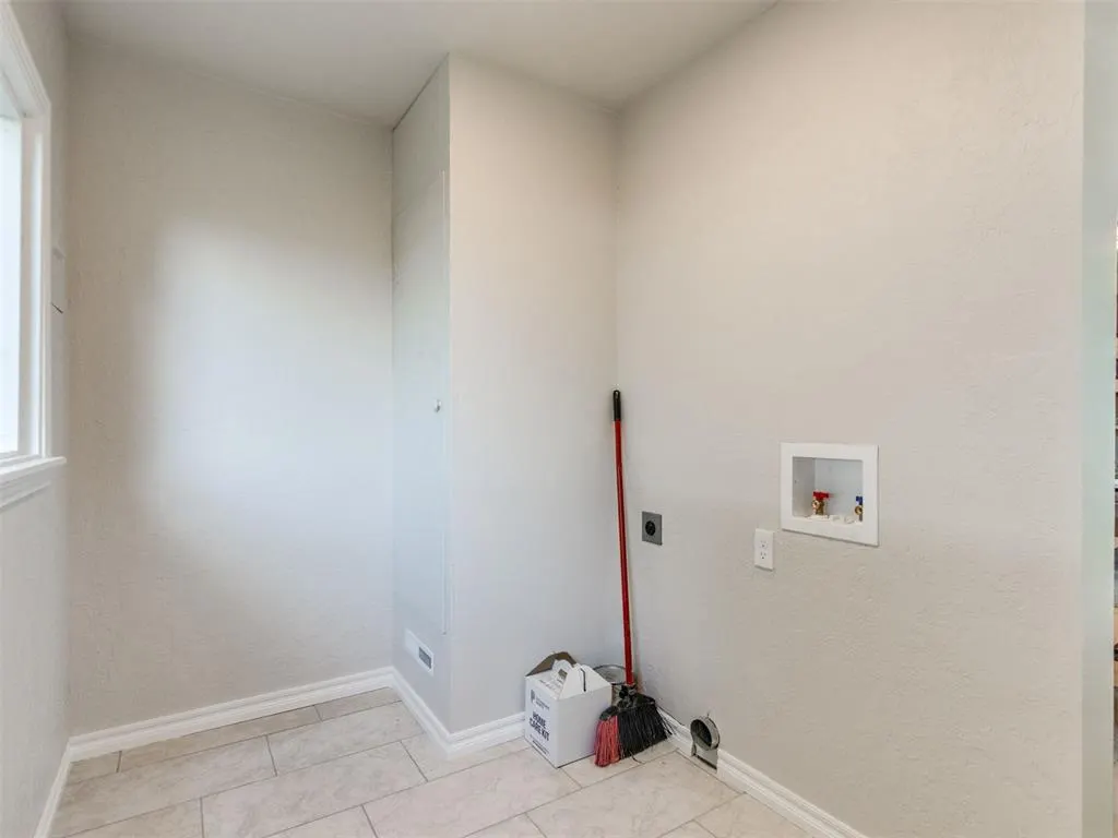 Photo 34 — 446 W Tonhawa Street, Norman, OK 73069