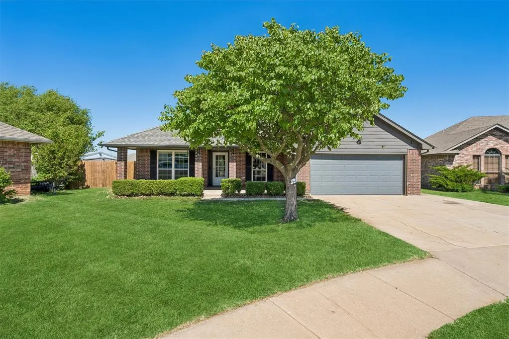 Front exterior — 8700 Lilly Lane, Oklahoma City, OK 73135