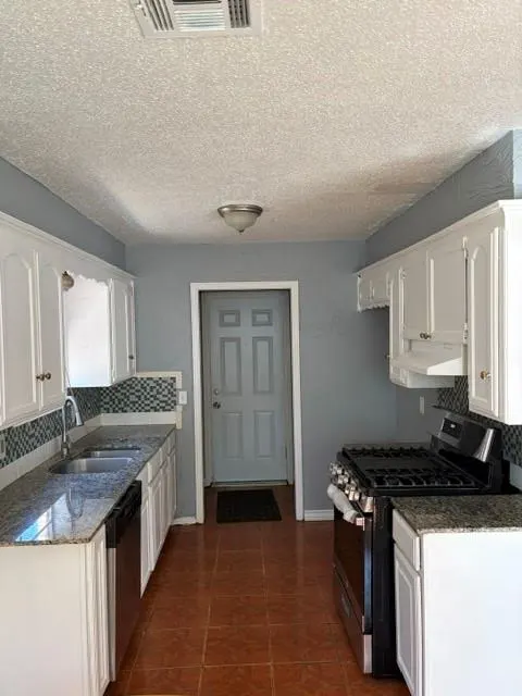 Photo 4 — 712 N Anita Drive, Oklahoma City, OK 73127