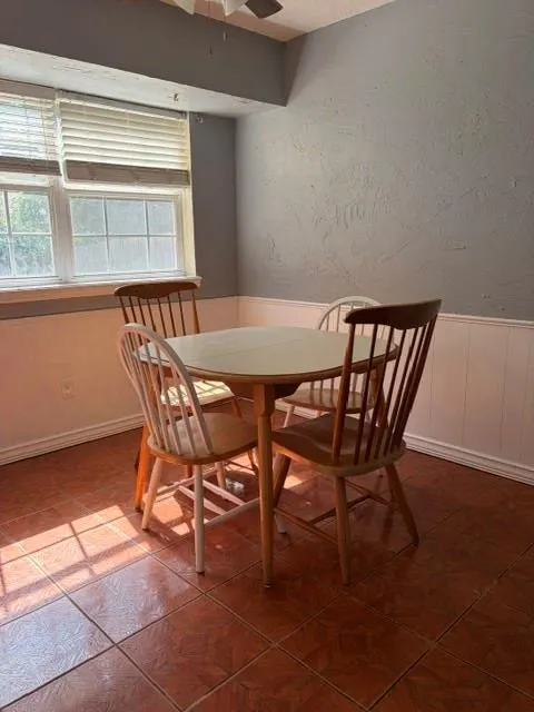 Photo 9 — 712 N Anita Drive, Oklahoma City, OK 73127