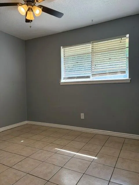 Photo 14 — 712 N Anita Drive, Oklahoma City, OK 73127