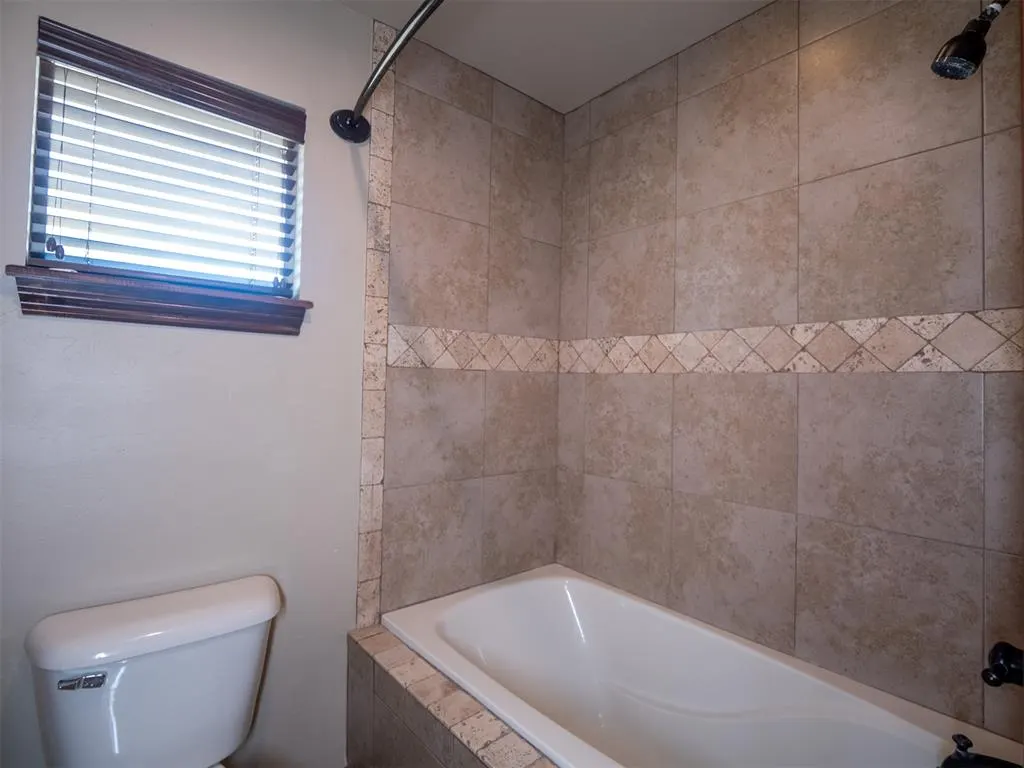 Photo 37 — 2817 Marigold Lane, Edmond, OK 73013