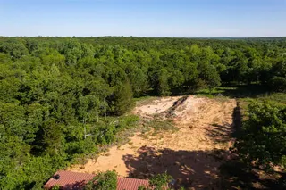Sold home at 13701 Choctaw Hills Road