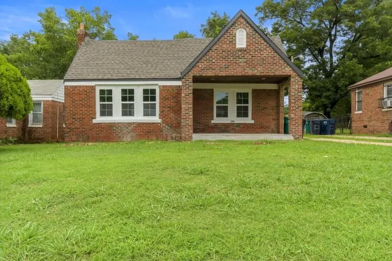 Front exterior — 2045 NE 17th Street, Oklahoma City, OK 73111
