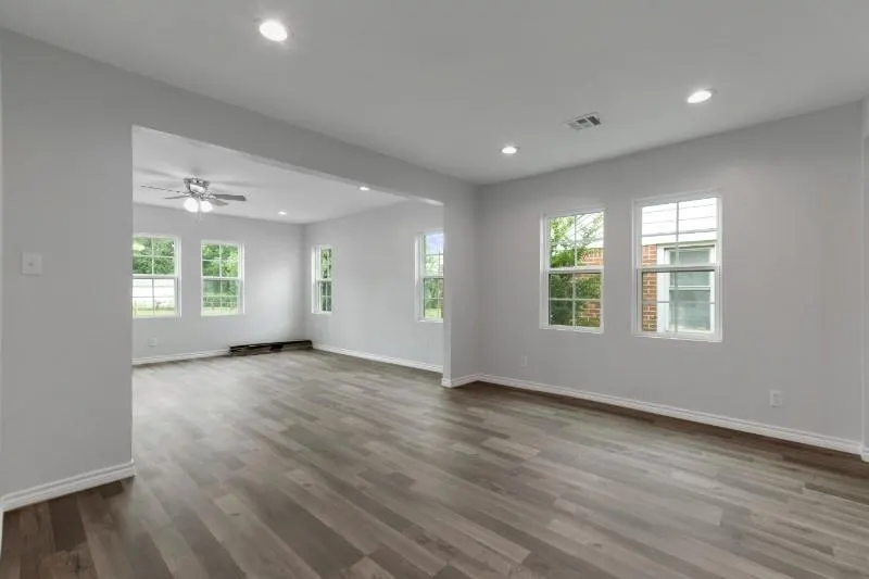 Photo 5 — 2045 NE 17th Street, Oklahoma City, OK 73111