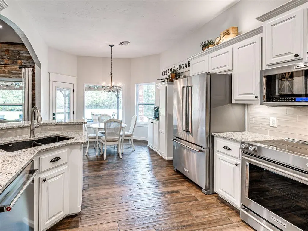 Photo 16 — 9924 Fawn Hollow Road, Mustang, OK 73064