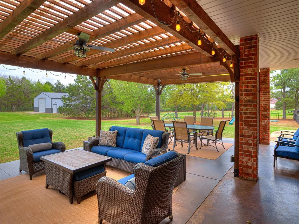 Photo 33 — 9924 Fawn Hollow Road, Mustang, OK 73064