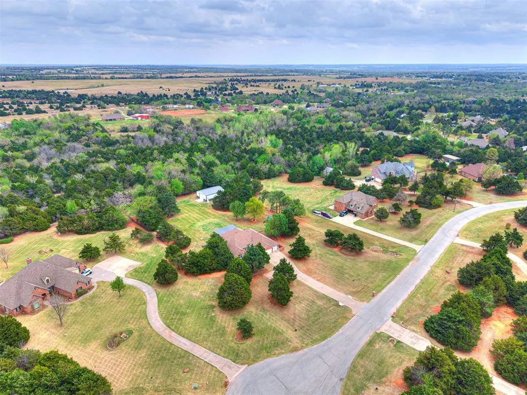 Photo 47 — 9924 Fawn Hollow Road, Mustang, OK 73064