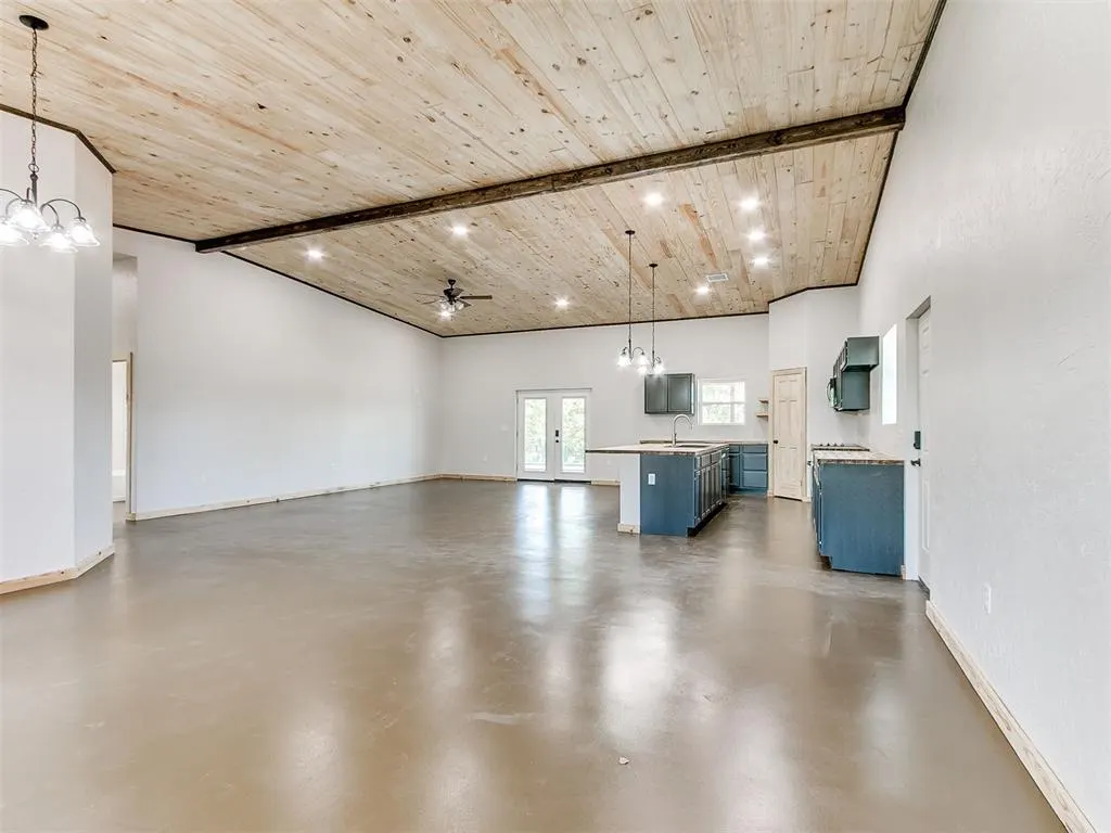Photo 9 — 17899 N Harrah Road, Luther, OK 73054