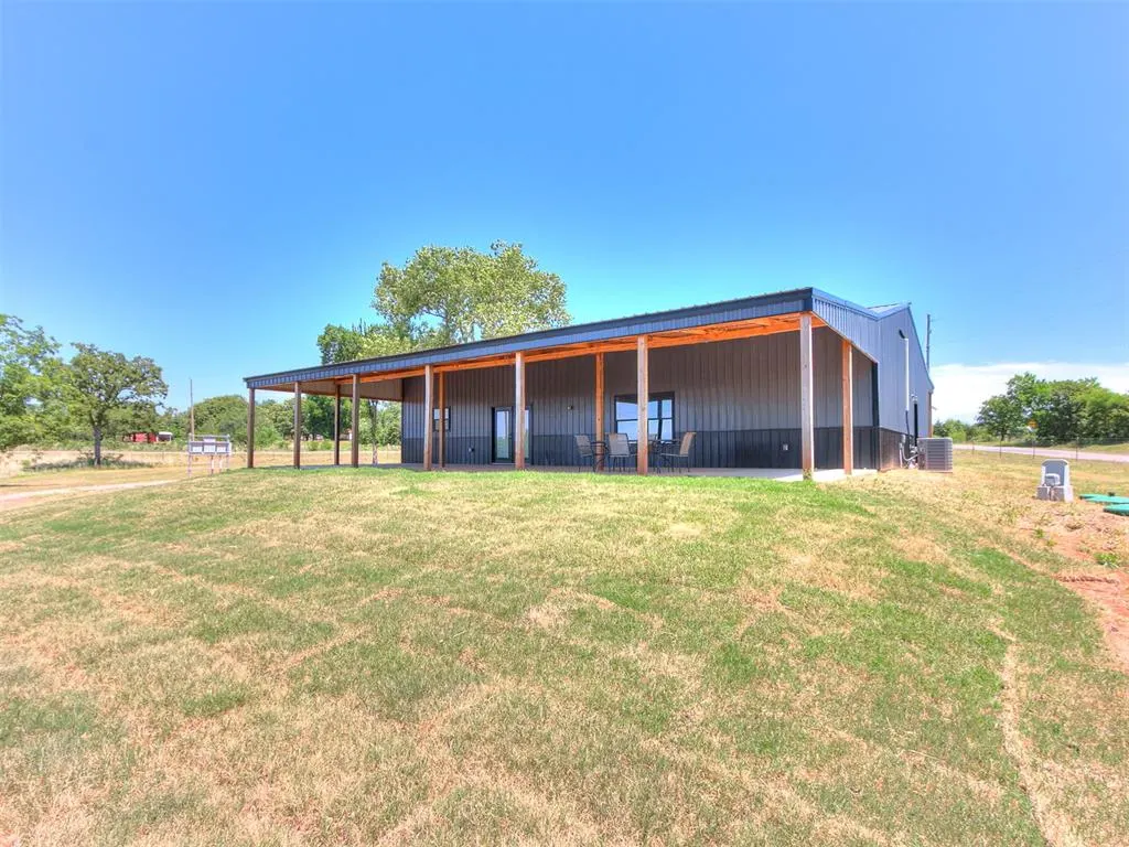 Photo 44 — 17899 N Harrah Road, Luther, OK 73054