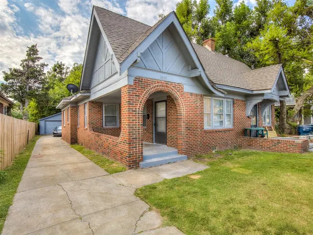 Photo 2 — 2436 NW 16th Street, Oklahoma City, OK 73107