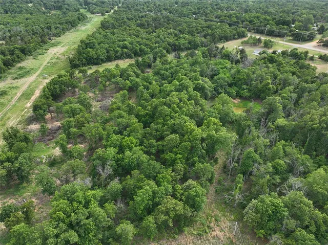 Photo 2 — Green Moss Trail, Harrah, OK 73045