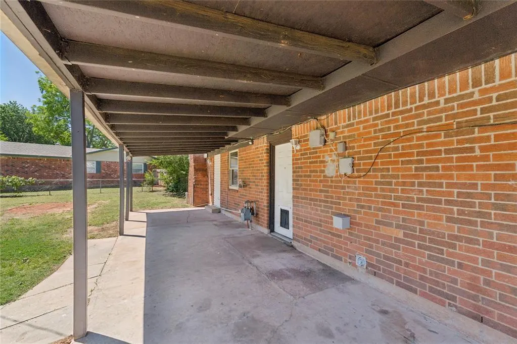 Photo 37 — 924 S Meadow Lane, Mustang, OK 73064