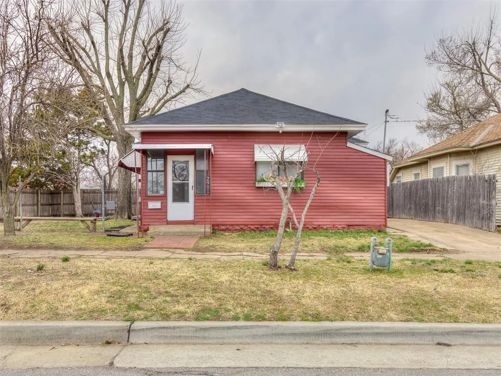 Front exterior — 2901 N McKinley Avenue, Oklahoma City, OK 73106