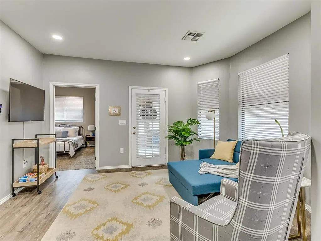 Photo 11 — 2901 N McKinley Avenue, Oklahoma City, OK 73106