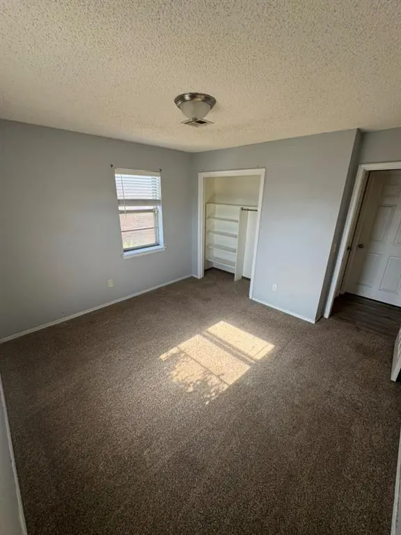 Photo 12 — 725 Elm Avenue, Geary, OK 73040