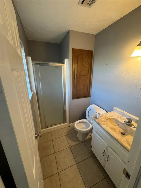 Photo 15 — 725 Elm Avenue, Geary, OK 73040
