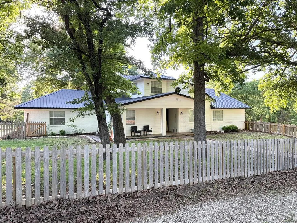 Photo 2 — 16747 County Road 3547 Road, Ada, OK 74820