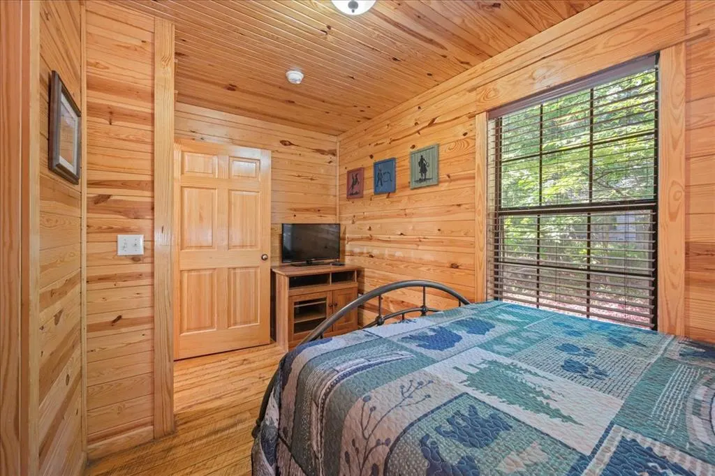Photo 17 — 107 Lost Oaks Trail, Broken Bow, OK 74728