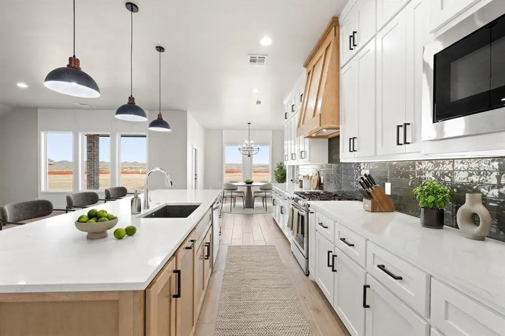 Photo 5 — 8404 NW 153rd Street, Edmond, OK 73013