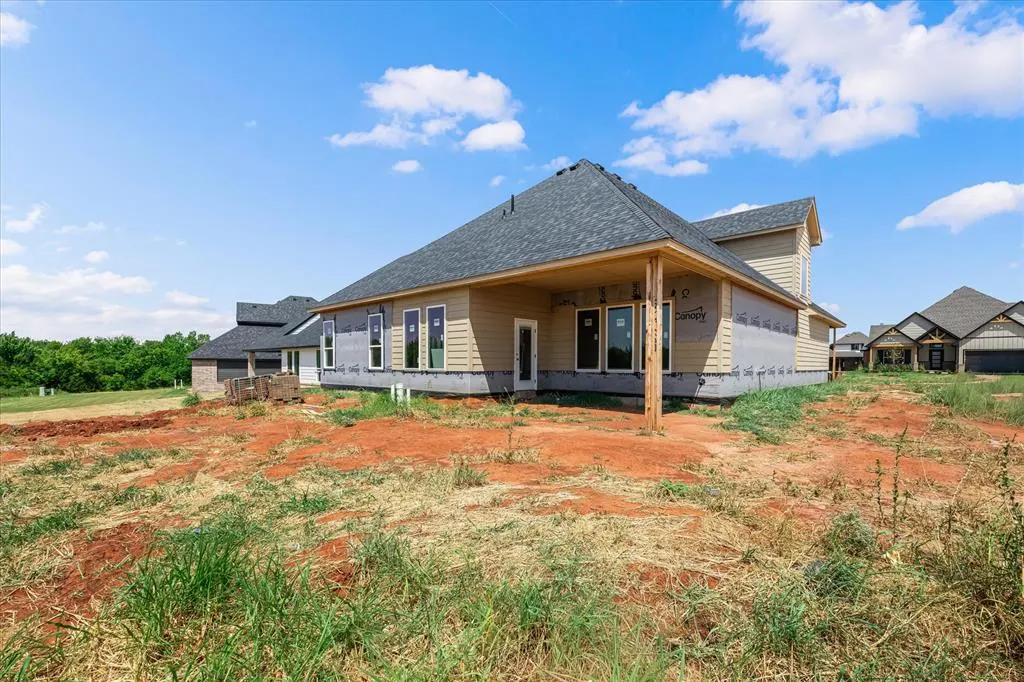 Photo 12 — 8404 NW 153rd Street, Edmond, OK 73013