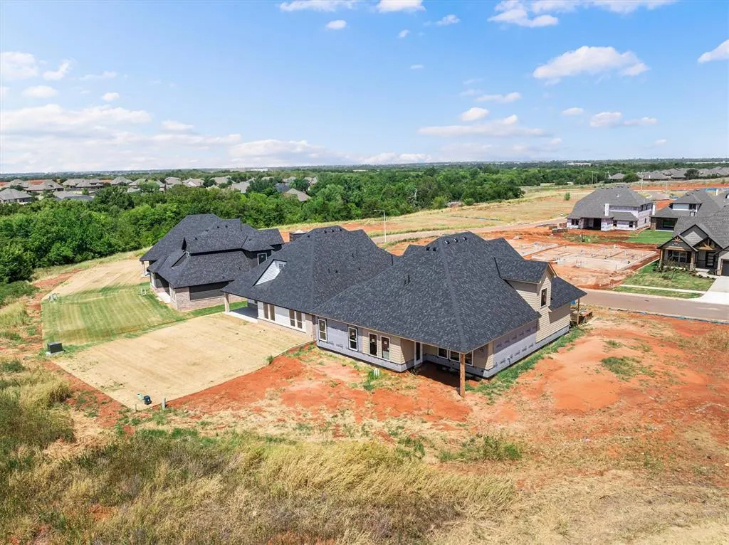 Photo 13 — 8404 NW 153rd Street, Edmond, OK 73013